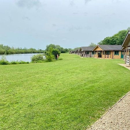 Tufty Lodge, Lake Pochard Lodge 9 Южен Сърни Екстериор снимка